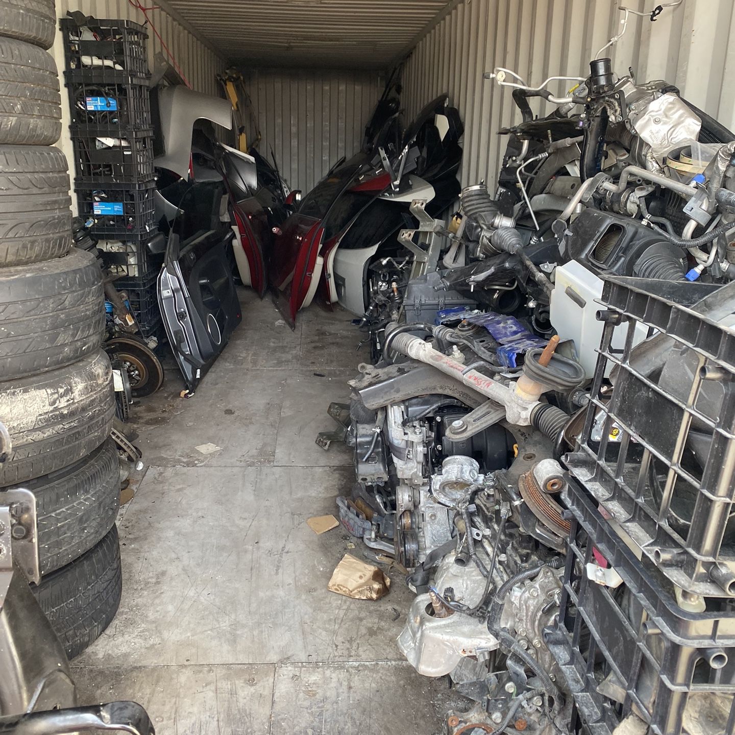 40 foot container auto parts engines transmission too much to list 