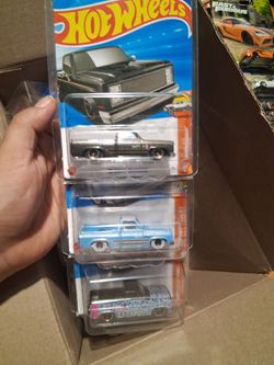 83 silverado s 3 for 20$ hotwheel s