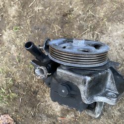 Power steering pump Subaru