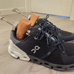 Size 12.5M  On Men's CloudFlyer 4 Shoes 