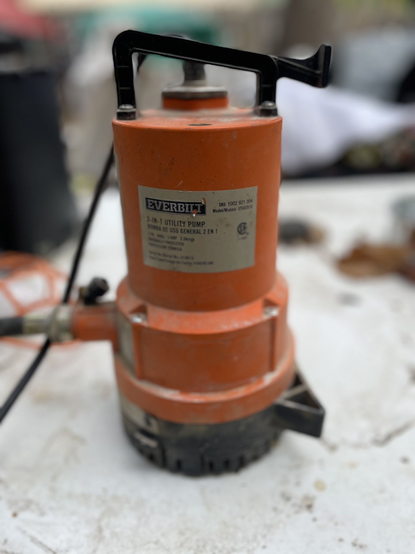 Everbilt 2-in-1 Utility Pump