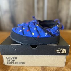 THE NORTH FACE Youth Thermoball Traction Mule II, TNF Blue Tossed Logo Print