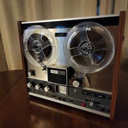 Teac A-1230 
