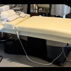 Electric Massage/ Facial Table 