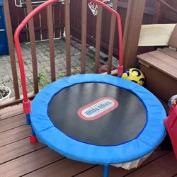 Kids trampoline 