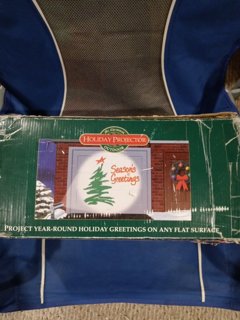 Mr. Christmas Holiday Projector Outdoor with 25 Slides Of All Holidays - Works