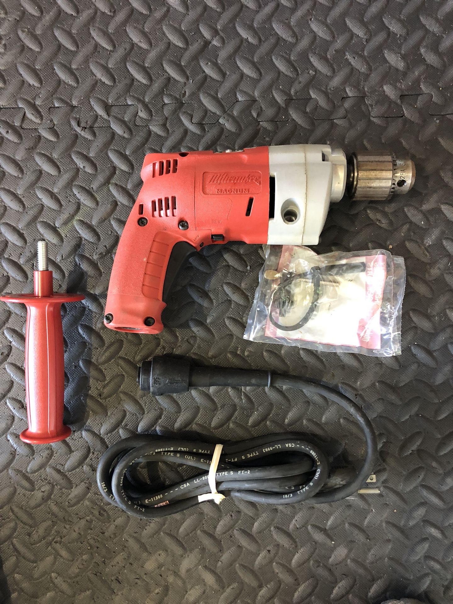 Milwaukee Magnum Holeshooter