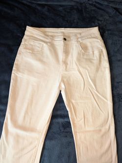 WHITE PANTS