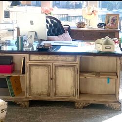 Gorgeous Desk With Glass Top  