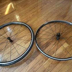 Shimano RS10 Wheel Set