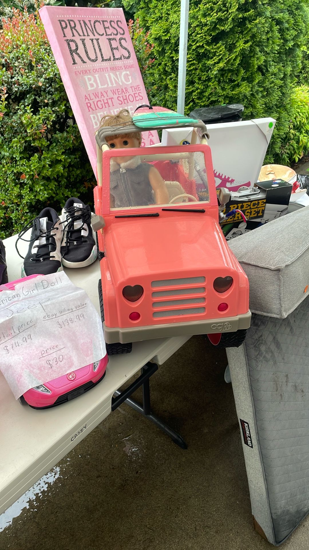 American Girl Doll Jeep With Surfboard.!