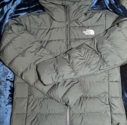 North face aconcagua puffer jacket