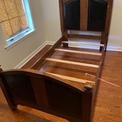 Twin wood bed