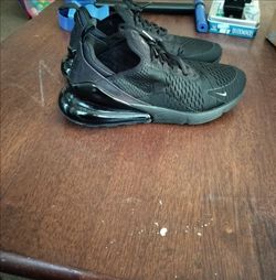 Air Max 270