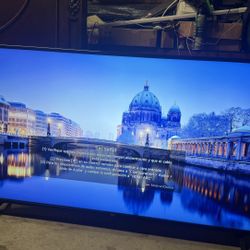 65in TV With sound system televisor