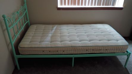 bedframe