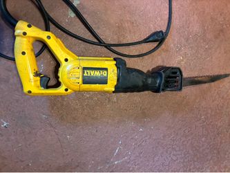 Deeply electric Rep Saw