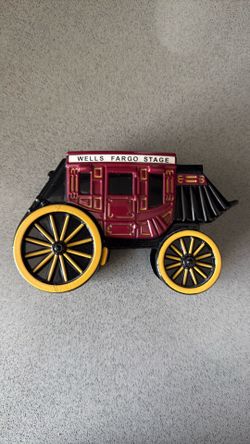 Wells Fargo metal piggy bank (no key)