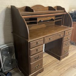 Roll Top Desk With Lock