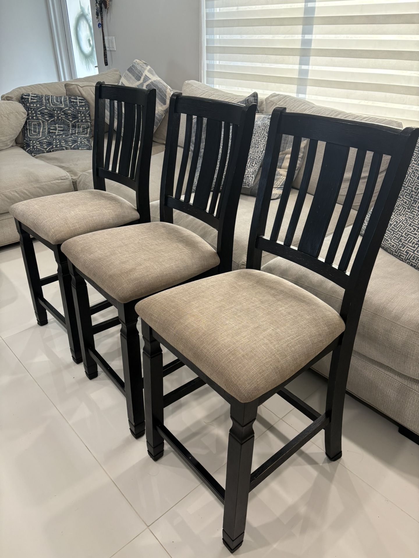 Island/Bar stools x3