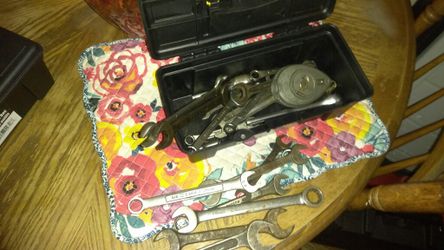 Tools 23 prices $20 with box