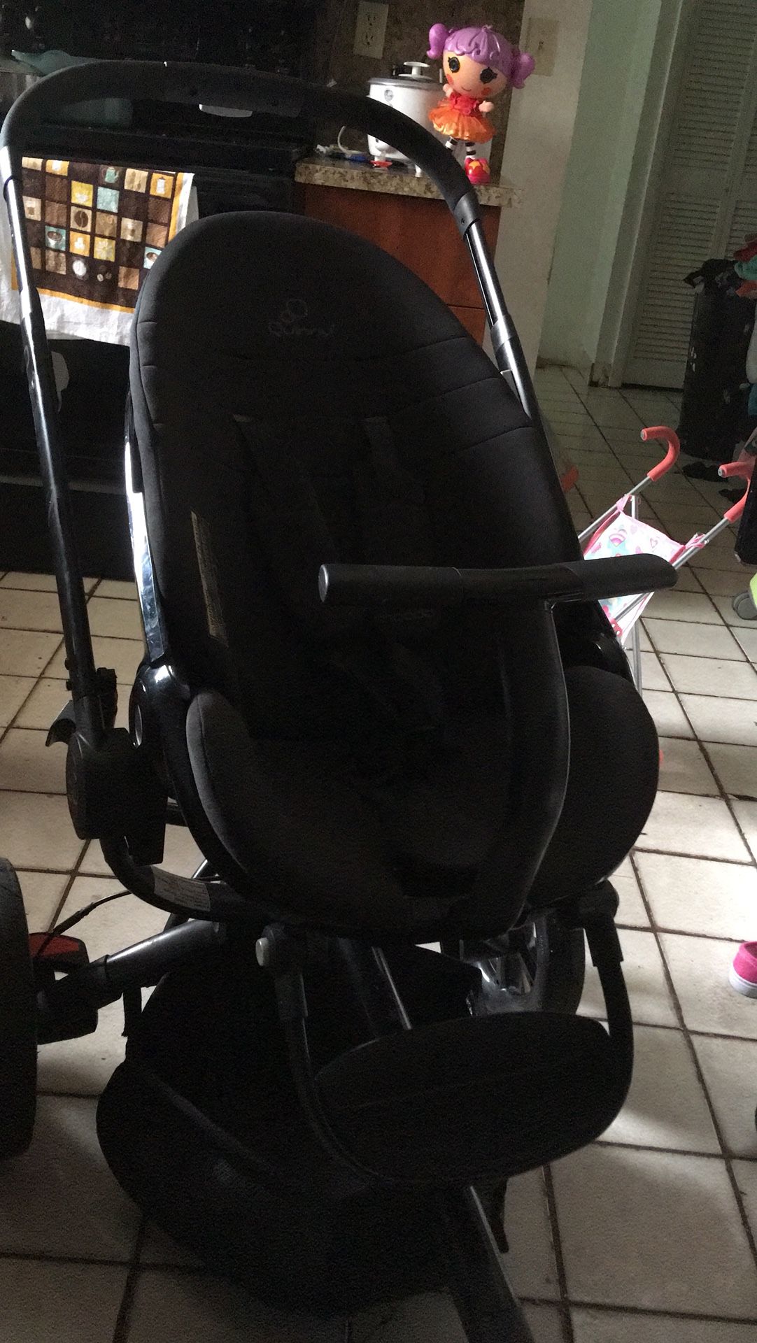 Quinny stroller all black