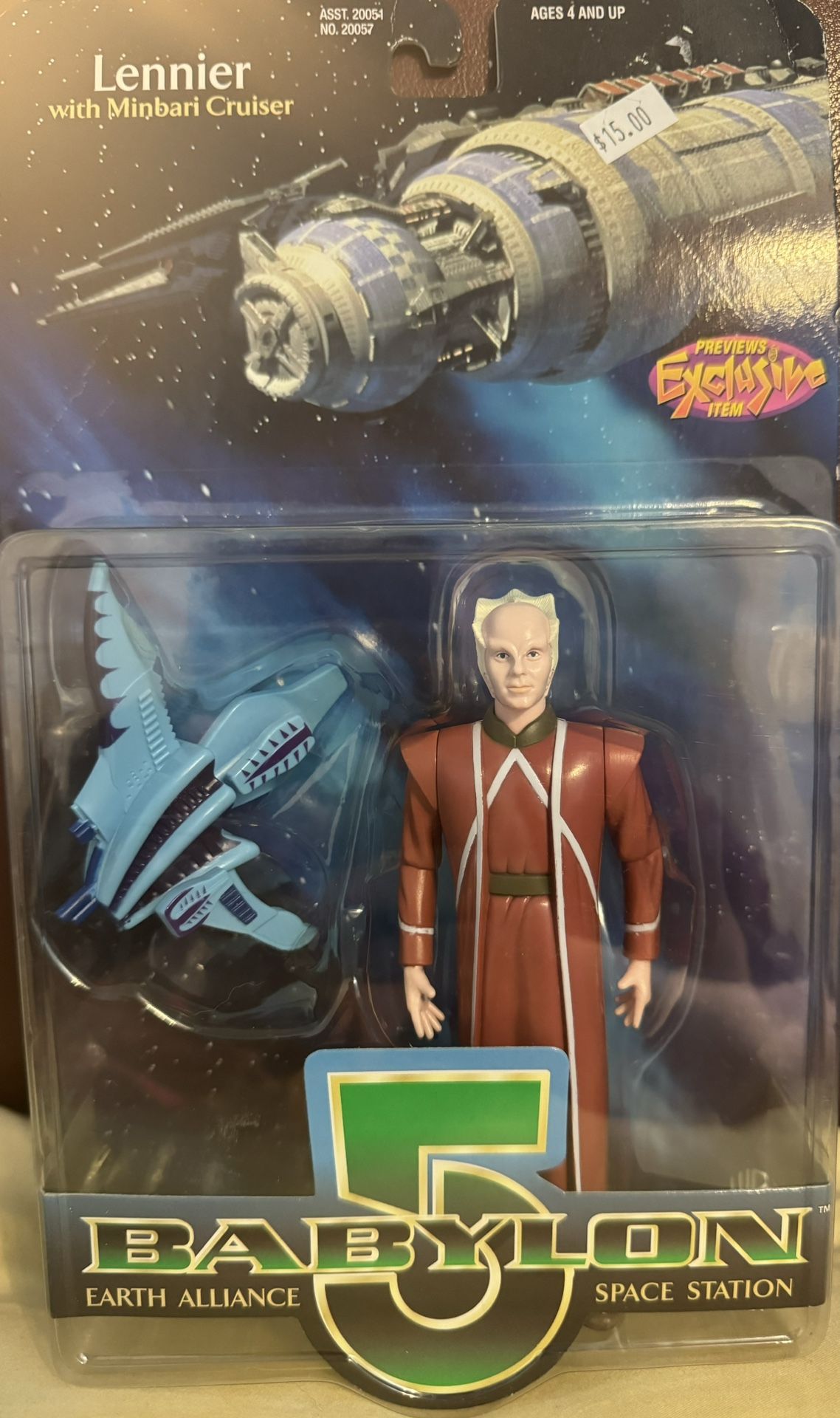 Bapbylon5 Lennier with minbari cruiser