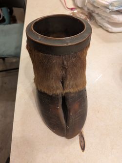 Hoove Ashtray/Cup Holder 