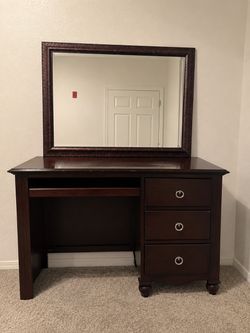 Desk and Mirror