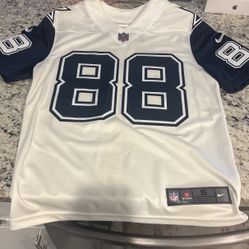 Ceedee Lamb Sewn Jersey 