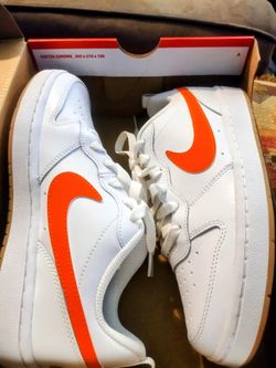 Nike Court Borough Low 2 Size 4.5Y  White/Orange 