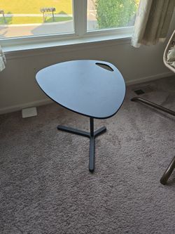 Reclinable Computer Table