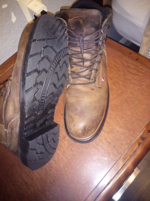 Red Wing steel toe boots style 2212