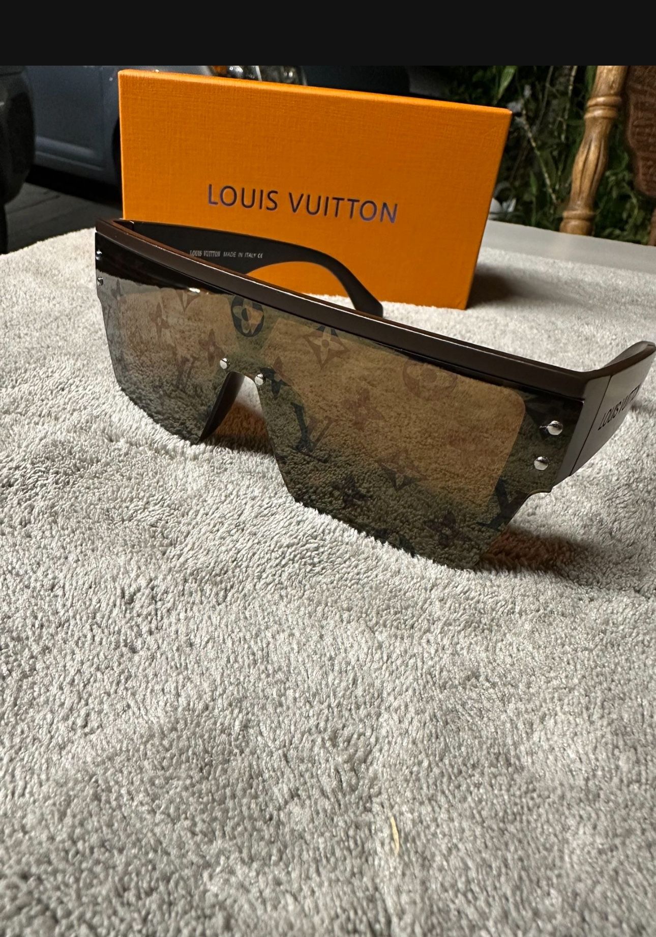 Louis Vuitton Shades-New!