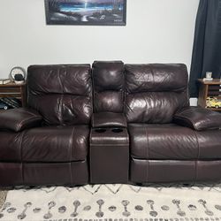 Matching Leather Couch And Loveseat 