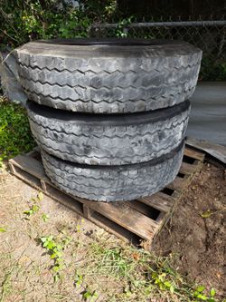 Used Commercial truck tires 11r 22.5