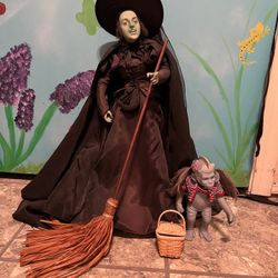 Collectible Wizard Of Oz Wicked Witch Of The West And Flying Monkey