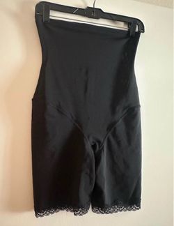 Ekouaer Black High-Waist Shapewear Shorts with Lace Trim