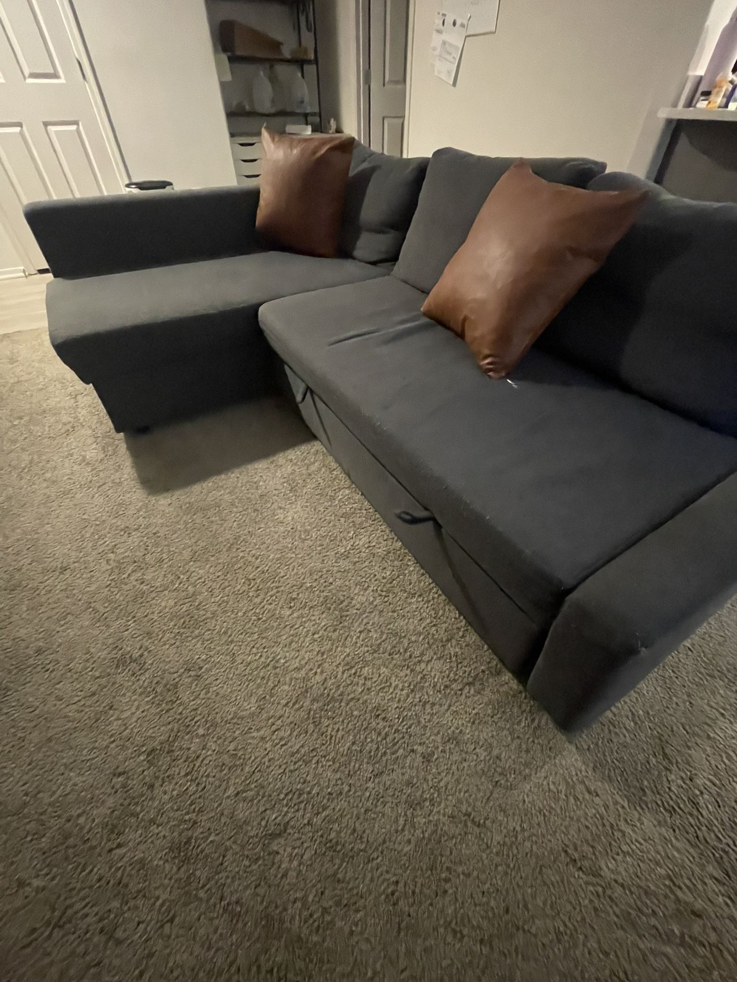 Sectional Couch With Sleep Option And Storage
