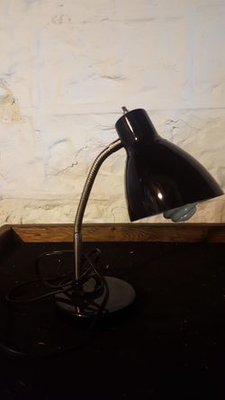 Desk lamp