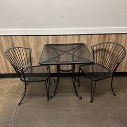 Outdoor Tables And Chairs