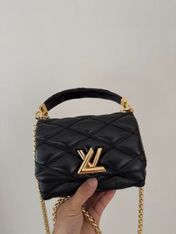 New shoulder bag Black 