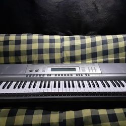portable battery powered keyboard synthesizer 76 keys