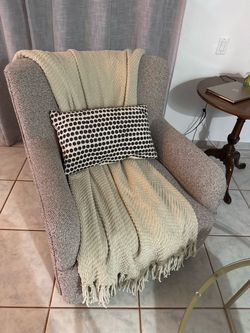 Accent swivel Armchair