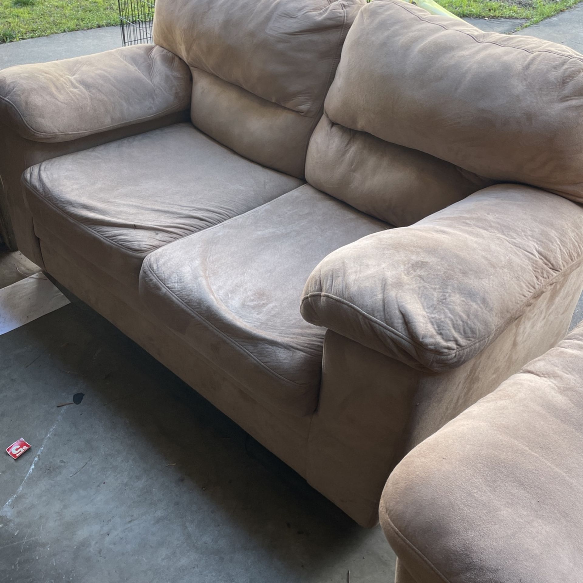 FREE USED COUCH SET for Sale in Modesto, CA OfferUp