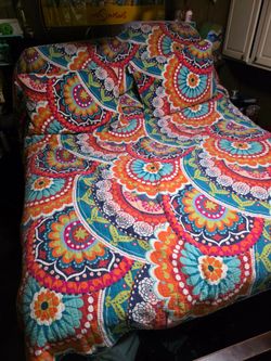 Queen Lift Bed!