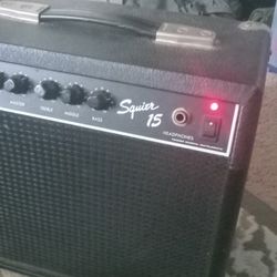 Squier 15 electric Guitar Amp For Sale