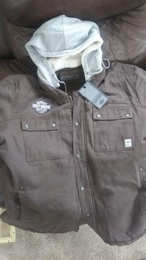 Photo 3x Harley Davidson jacket brand new with tag.. $190.00 brand new asking $120.00 OBO.. Long sleeves heavy jacket. Never been worn. Doesn't fit me..