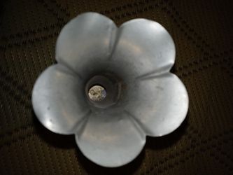 Metal Flower Flower Vase Thumbnail