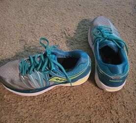 Saucony running shoes